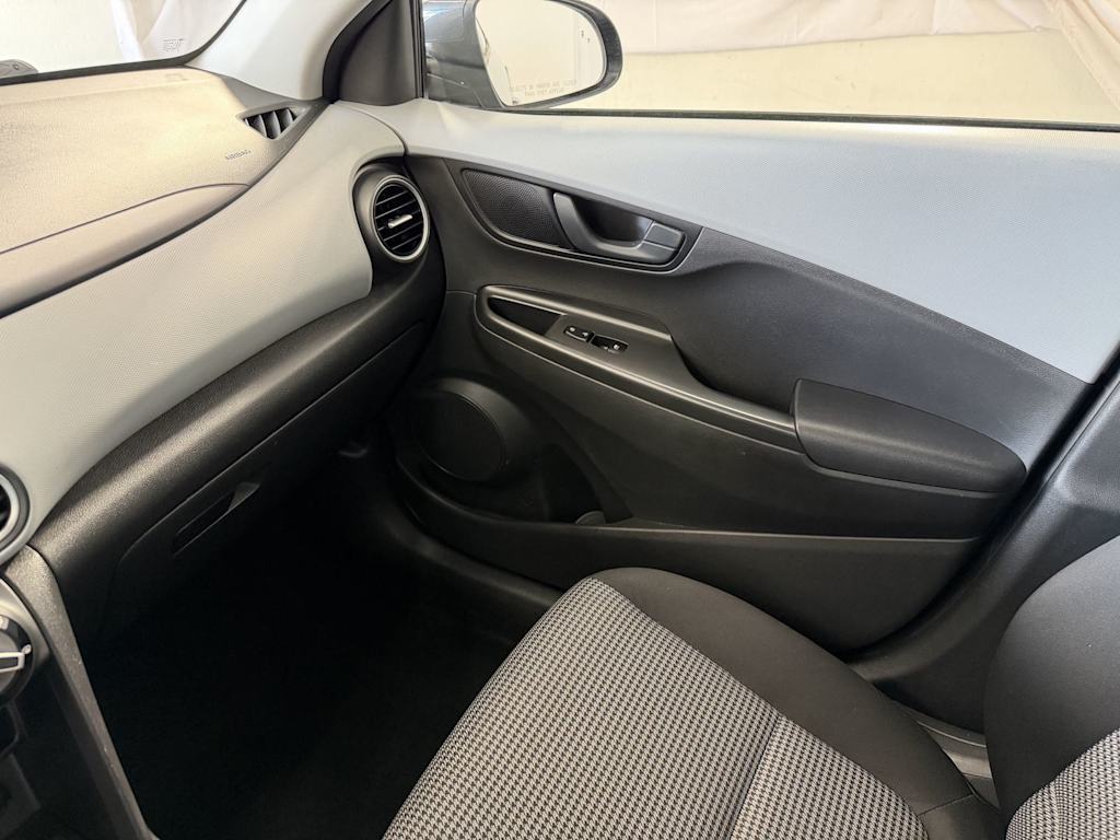 Thumbnail: 2021 Hyundai Kona - 25