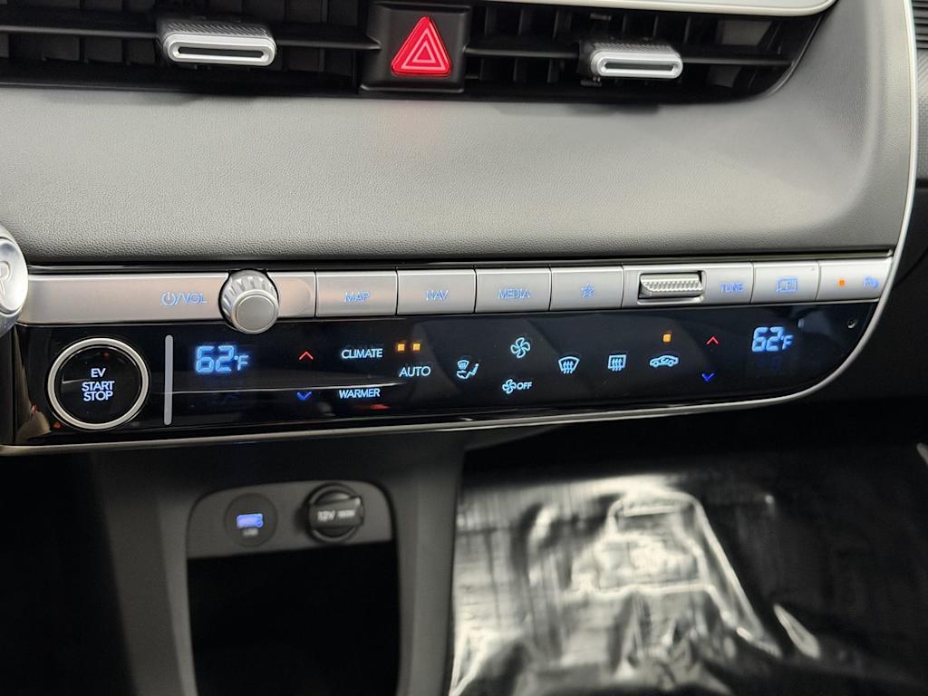 Thumbnail: 2024 Hyundai Ioniq 5 - 21