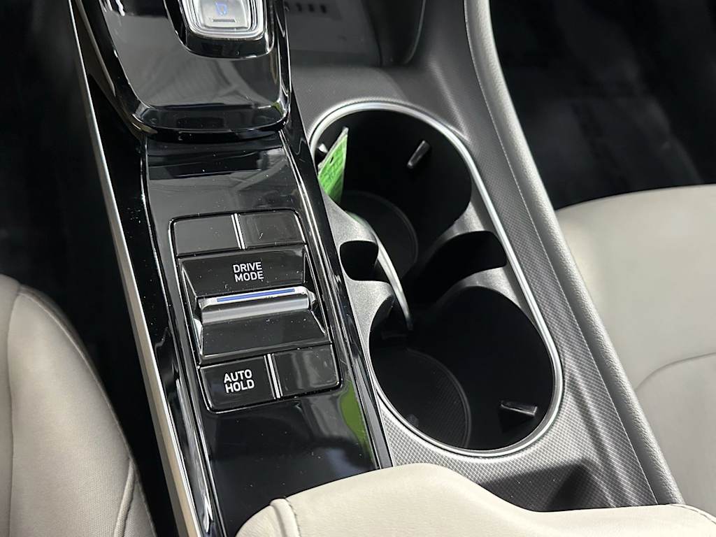 Thumbnail: 2023 Hyundai Sonata - 12