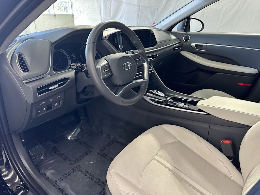 Thumbnail: 2023 Hyundai Sonata - 2