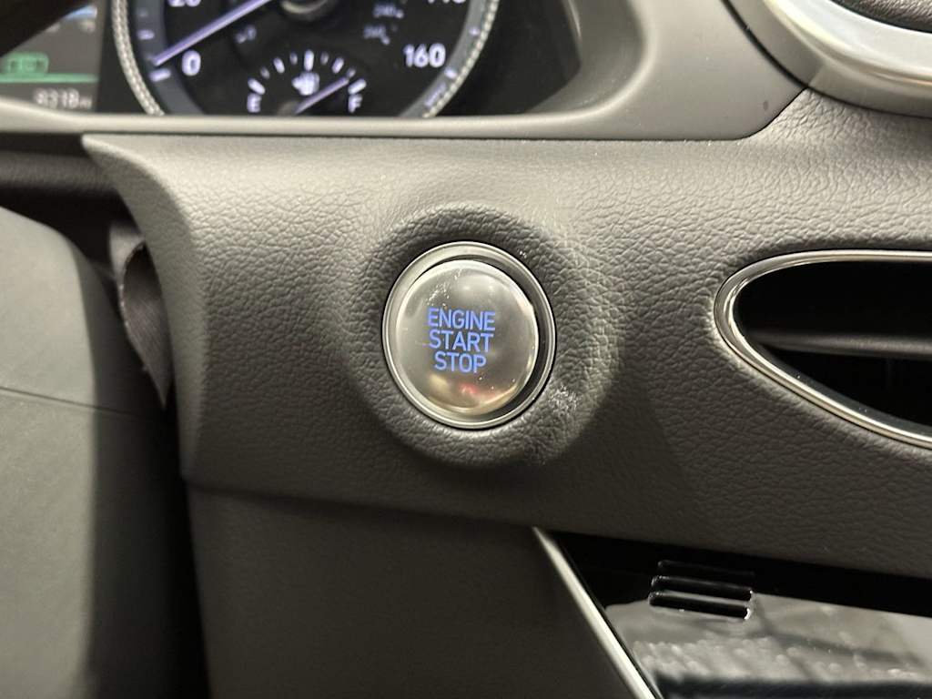 Thumbnail: 2023 Hyundai Sonata - 22