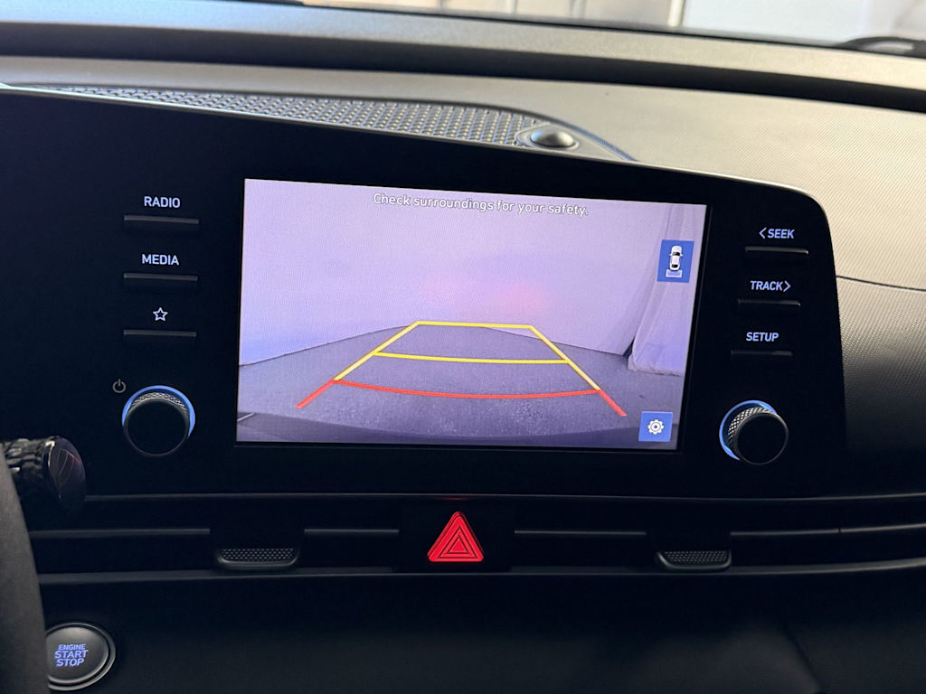 Thumbnail: 2022 Hyundai Elantra - 11
