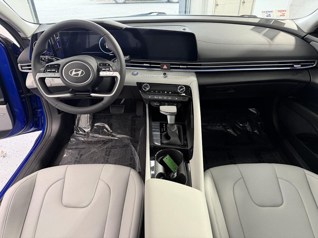 Thumbnail: 2024 Hyundai Elantra - 7