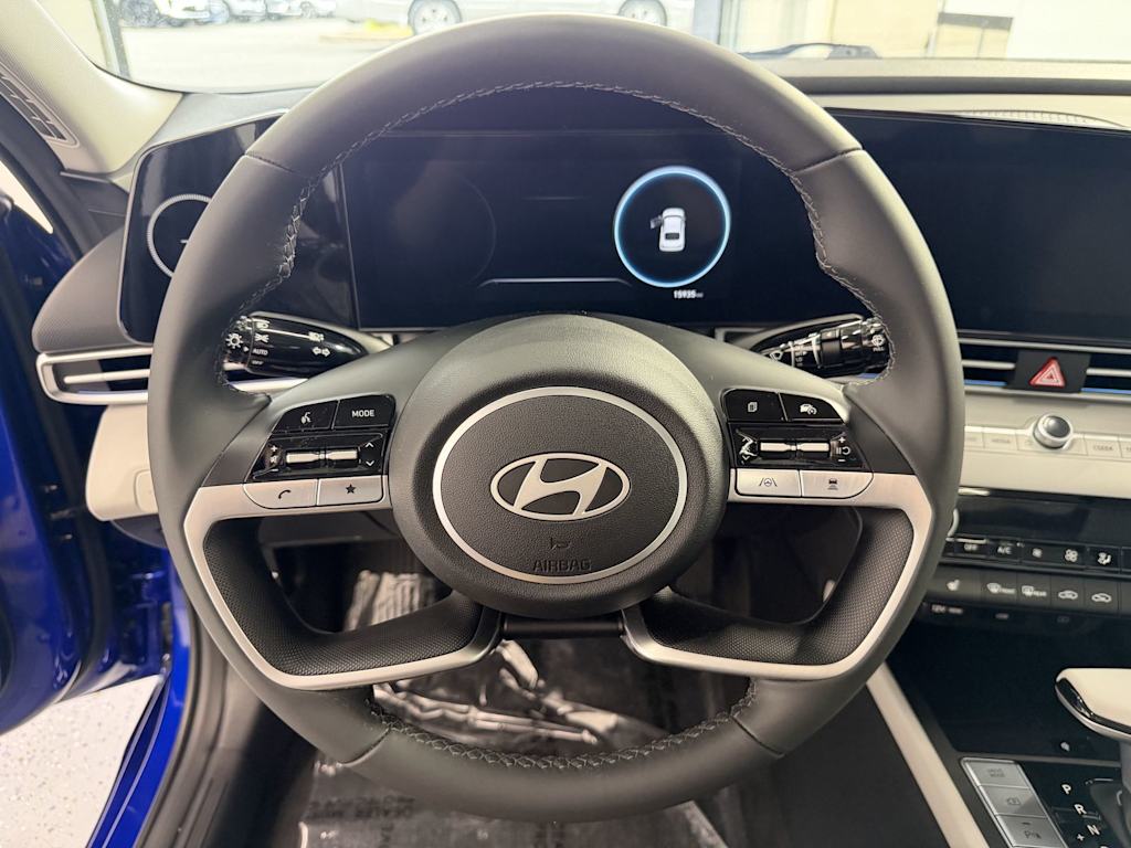 Thumbnail: 2024 Hyundai Elantra - 10