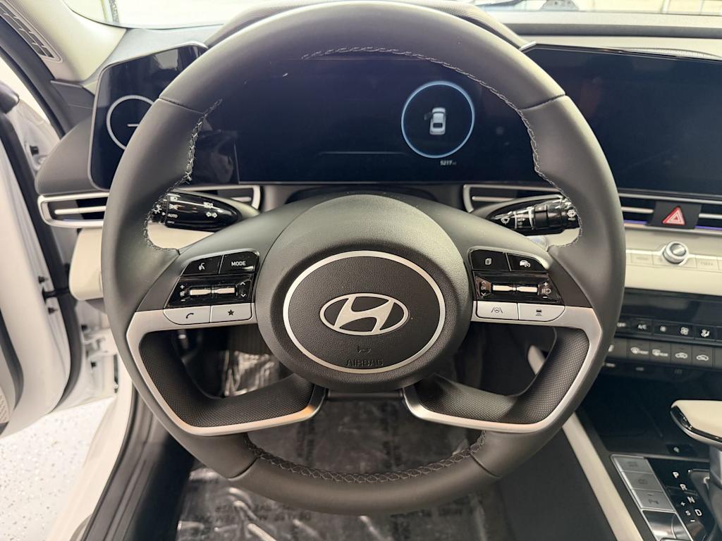 Thumbnail: 2024 Hyundai Elantra - 9