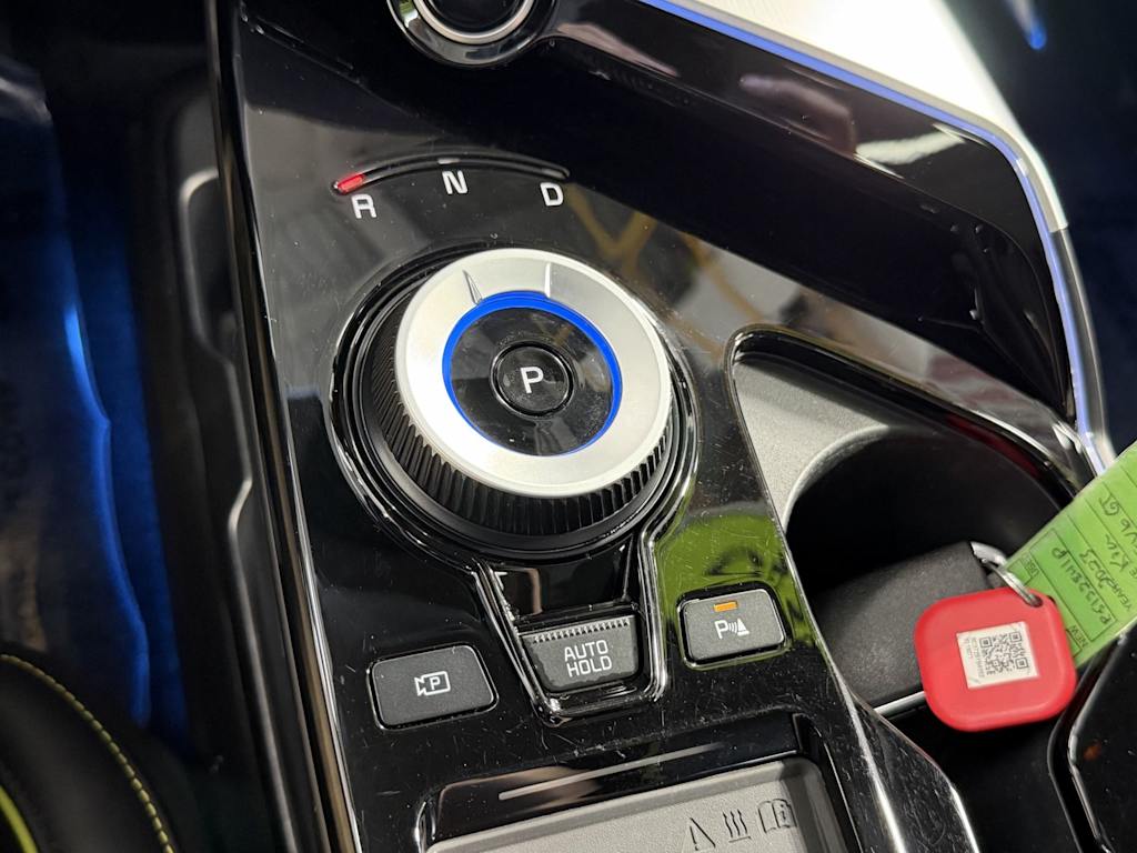 Thumbnail: 2023 Kia EV6 - 12