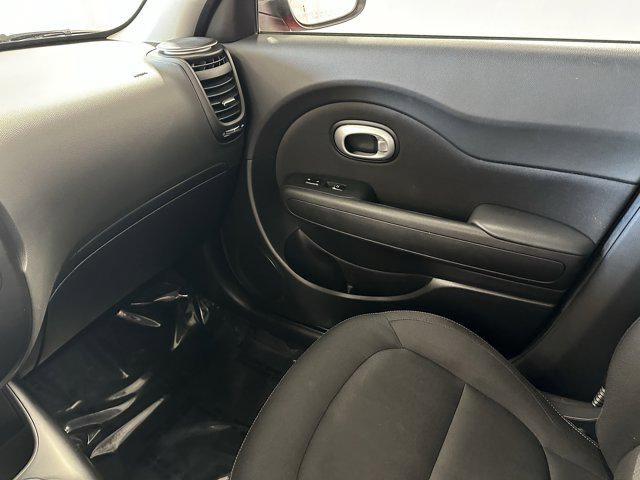 Thumbnail: 2017 Kia Soul - 25