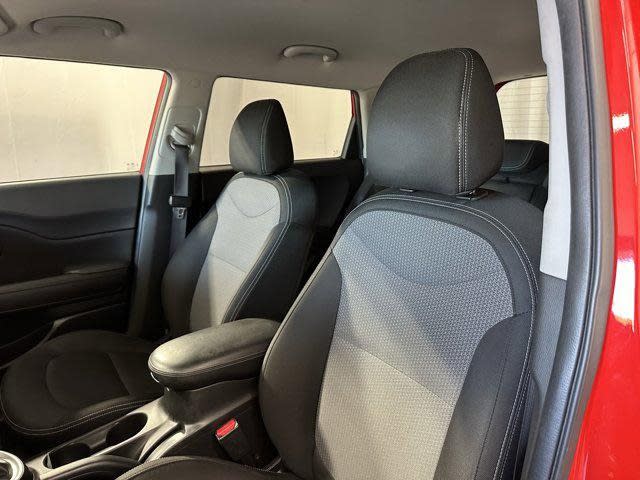 Thumbnail: 2017 Kia Soul - 10