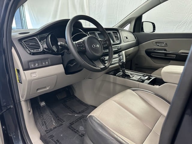 2016 Kia Sedona SX 2