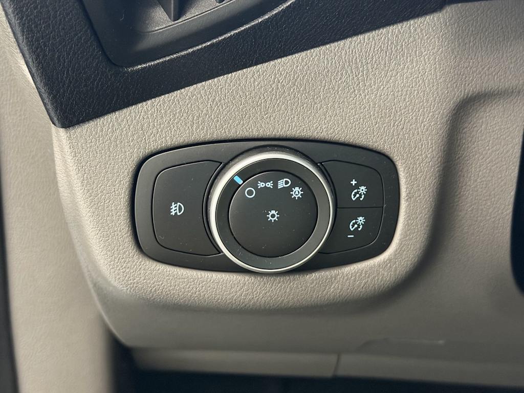 Thumbnail: 2019 Ford Transit Series - 21