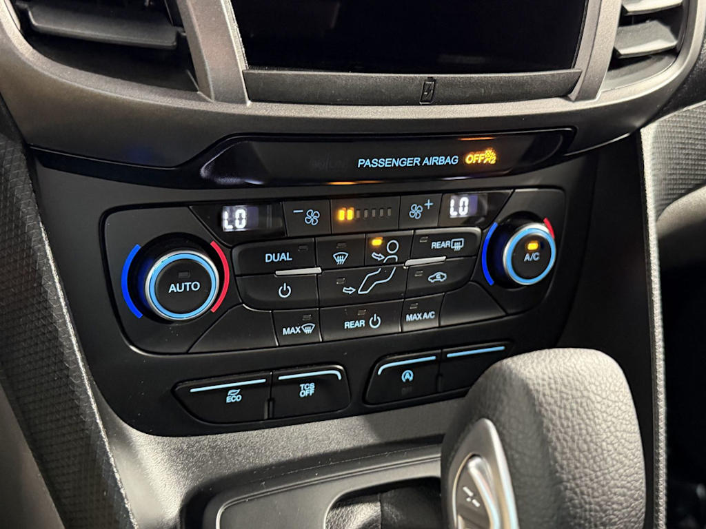 Thumbnail: 2019 Ford Transit Series - 23