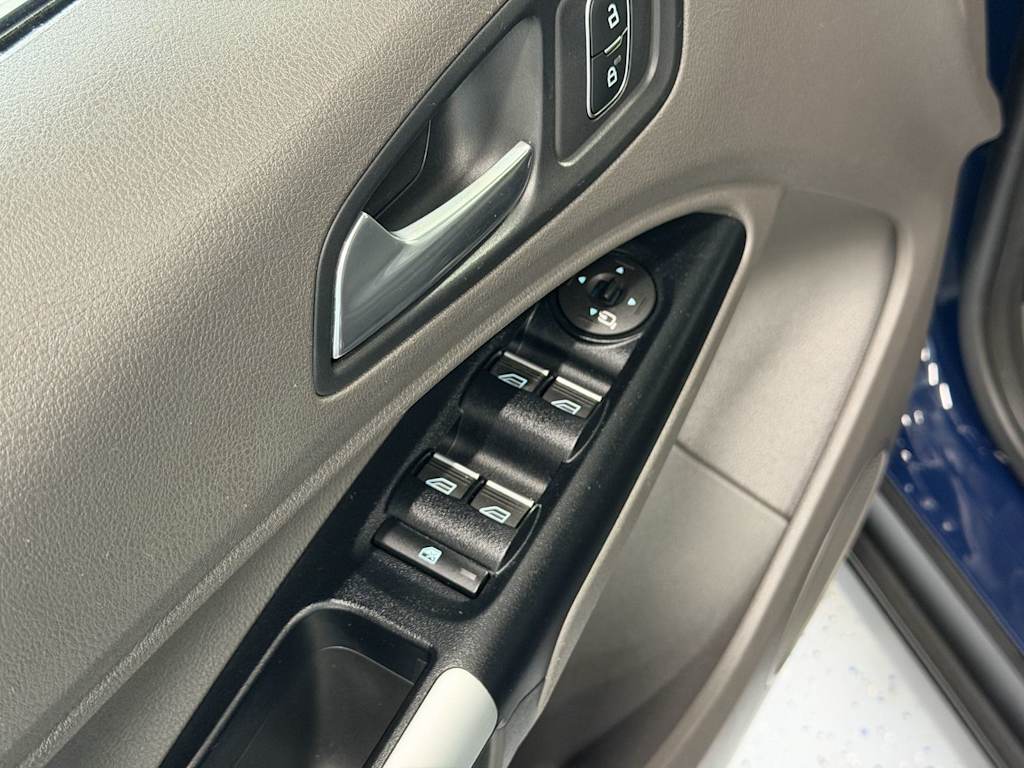 Thumbnail: 2019 Ford Transit Series - 20