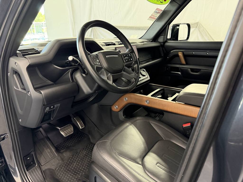 Thumbnail: 2023 Land Rover Defender - 7