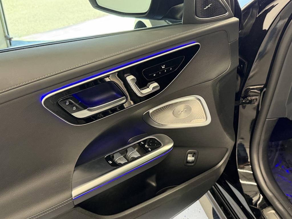 Thumbnail: 2023 Mercedes-Benz C-Class - 18