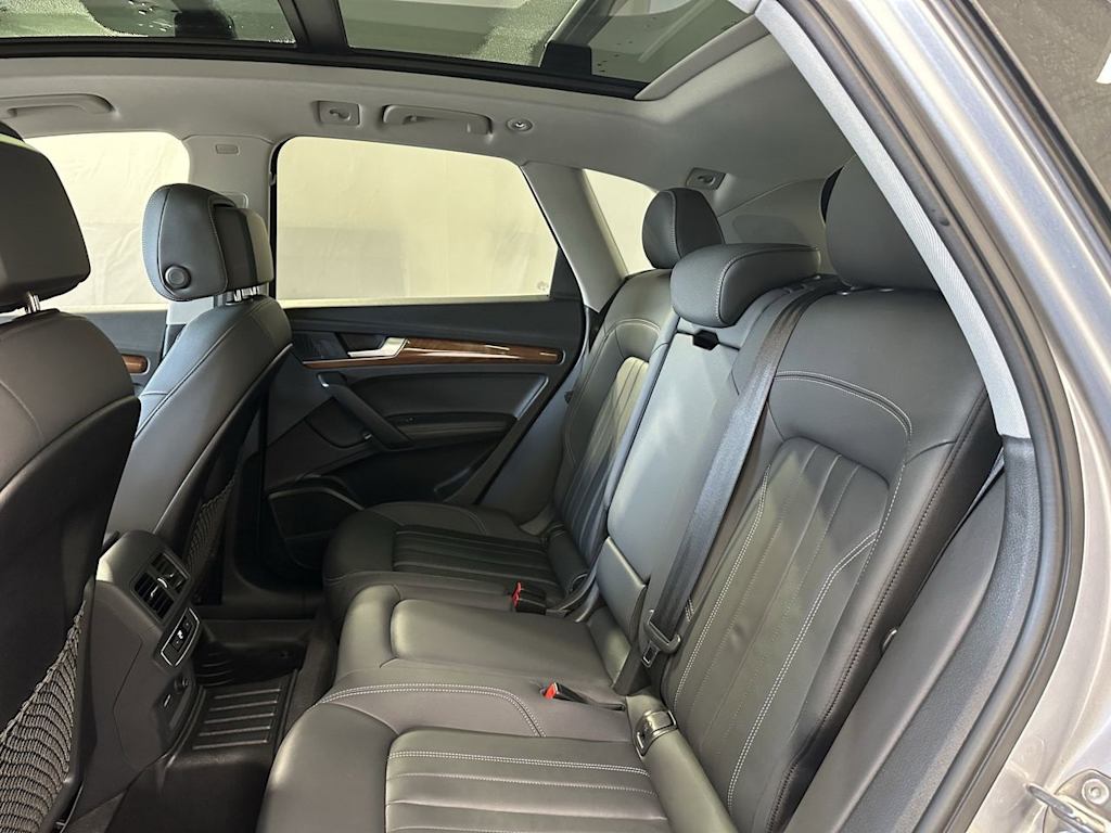 Thumbnail: 2023 Audi Q5 - 11