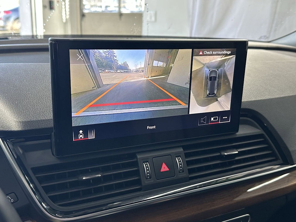 Thumbnail: 2023 Audi Q5 - 13