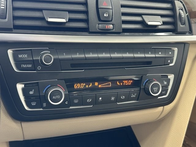 2015 BMW 3 Series 328xi 23