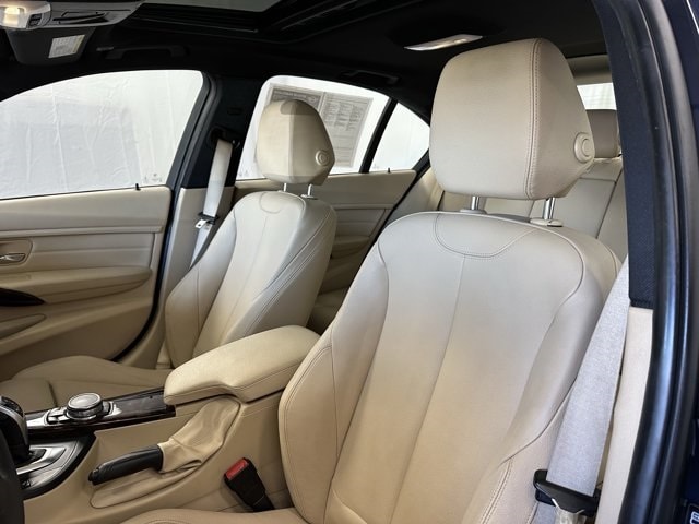 2015 BMW 3 Series 328xi 9