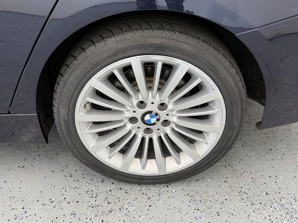 Thumbnail: 2015 BMW 3 Series - 7