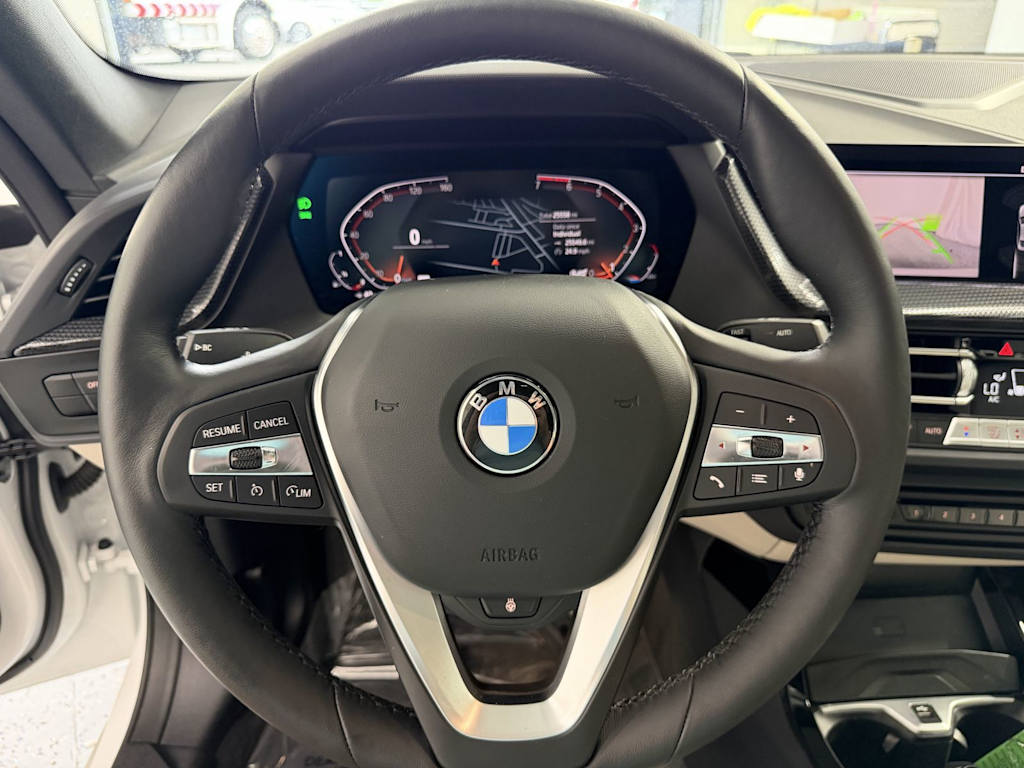 Thumbnail: 2023 BMW 2 Series - 10