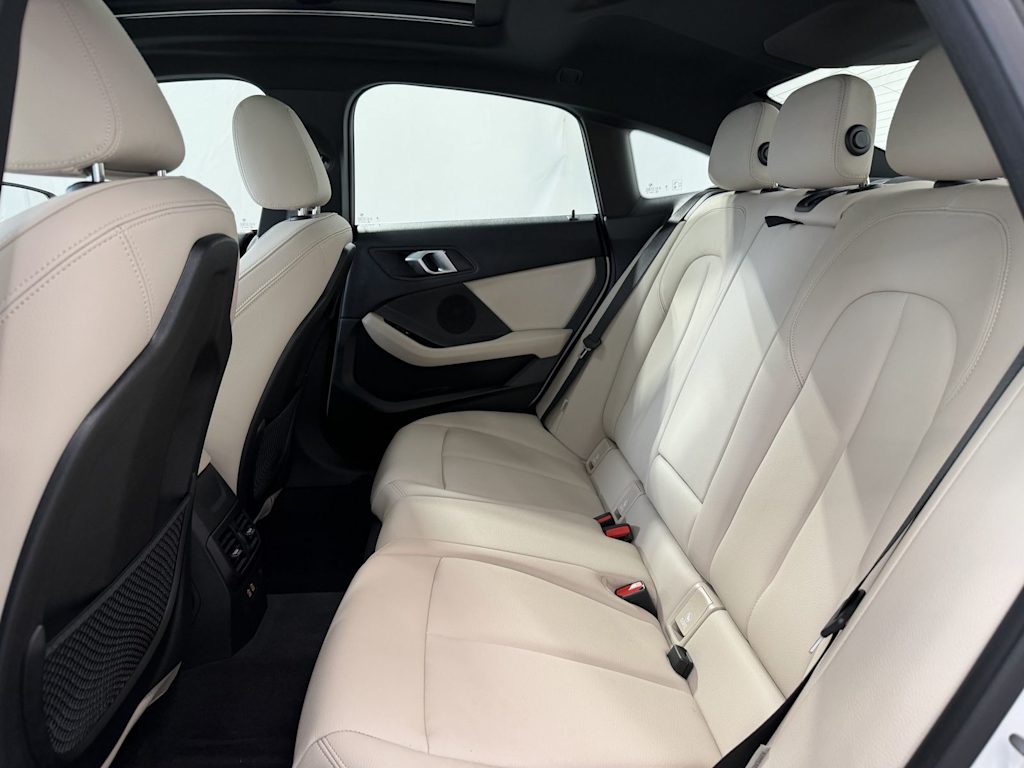 Thumbnail: 2023 BMW 2 Series - 9