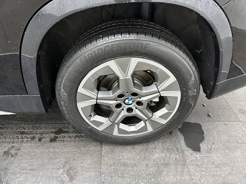 Thumbnail: 2025 BMW X1 - 6
