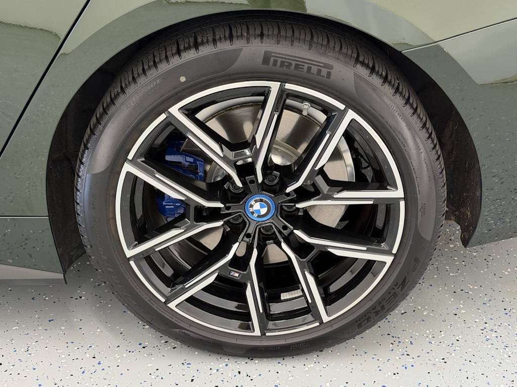 Thumbnail: 2024 BMW i4 - 7