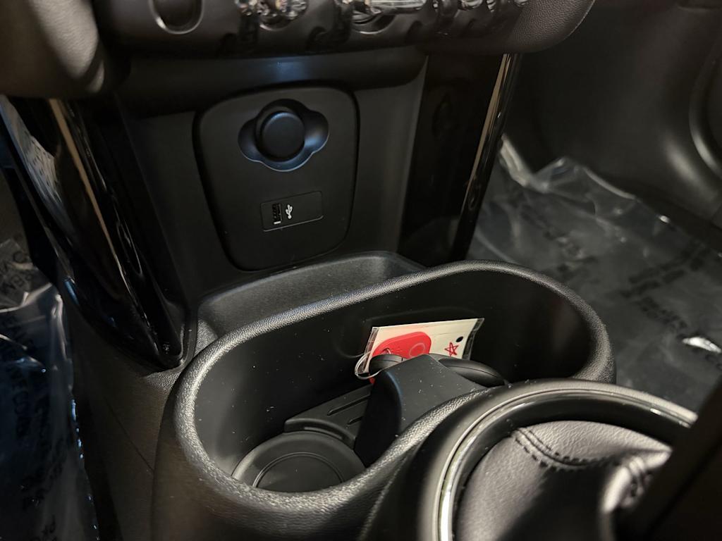 Thumbnail: 2024 MINI Cooper - 12