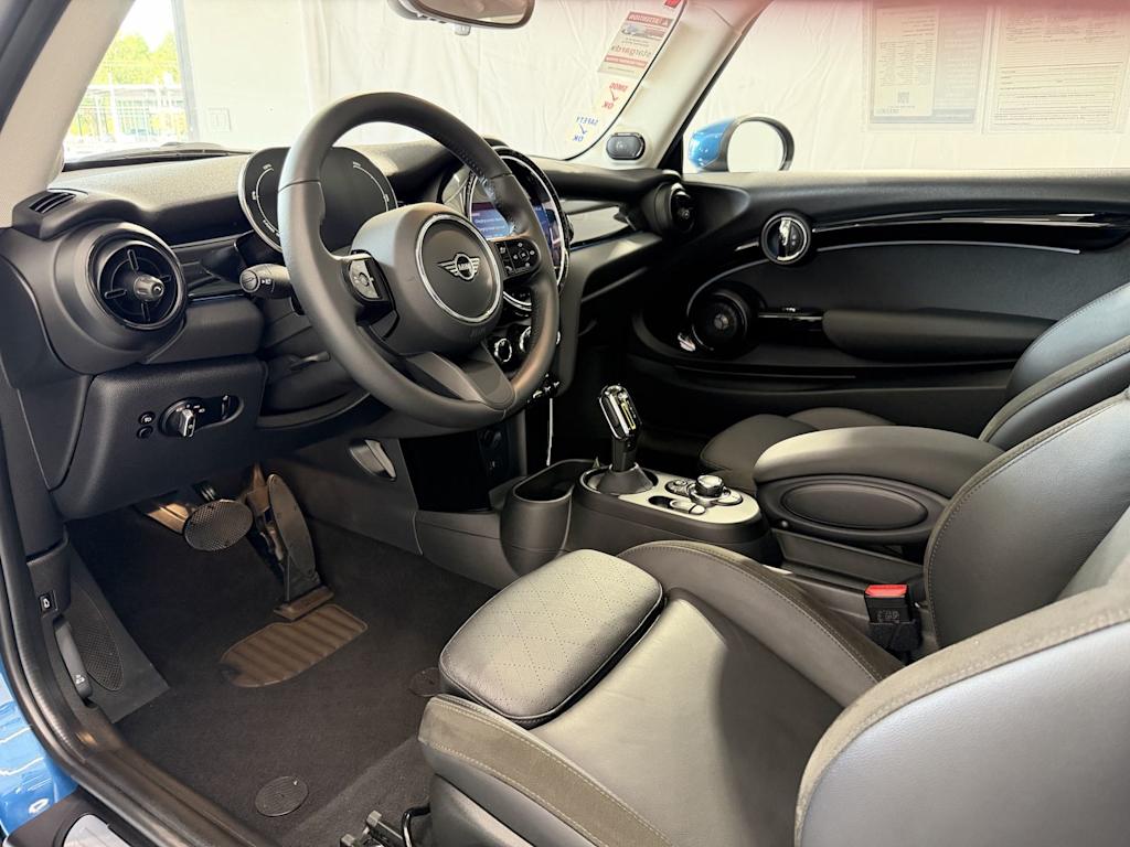Thumbnail: 2023 MINI Cooper - 2