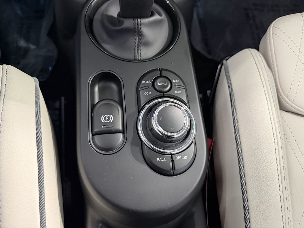 Thumbnail: 2024 MINI Cooper - 25