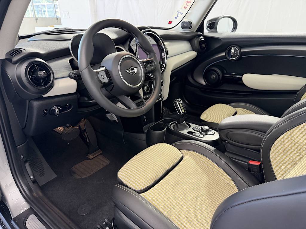Thumbnail: 2024 MINI Cooper - 2