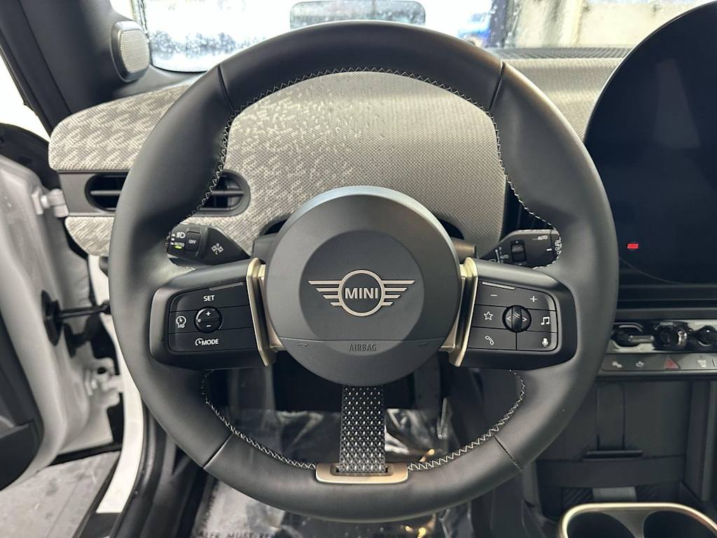 Thumbnail: 2025 MINI Cooper - 9