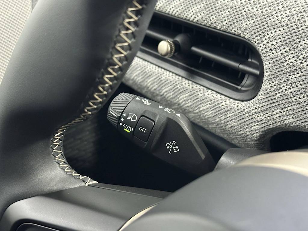 Thumbnail: 2025 MINI Cooper - 13