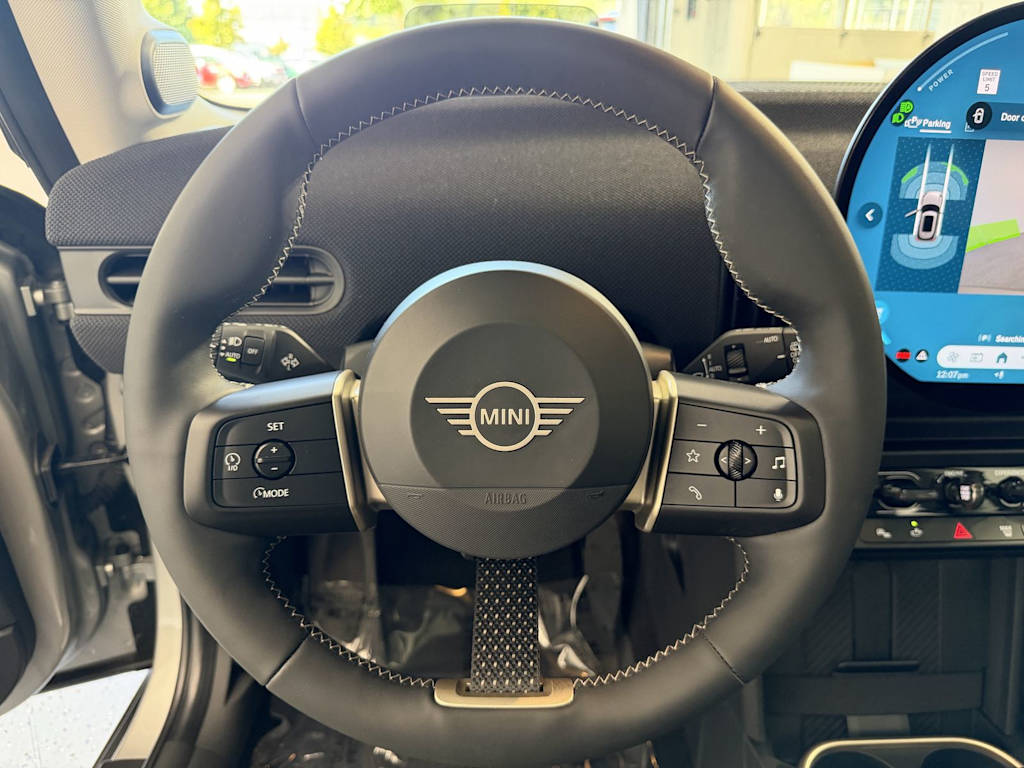 Thumbnail: 2025 MINI Cooper - 9