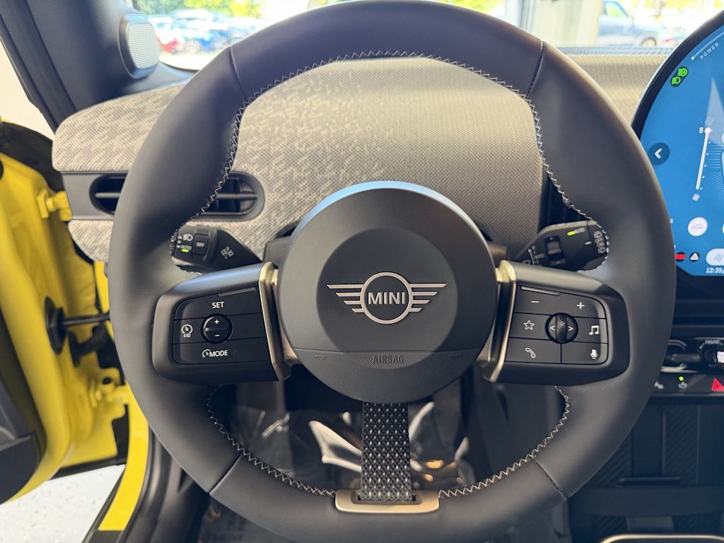 Thumbnail: 2025 MINI Cooper - 8