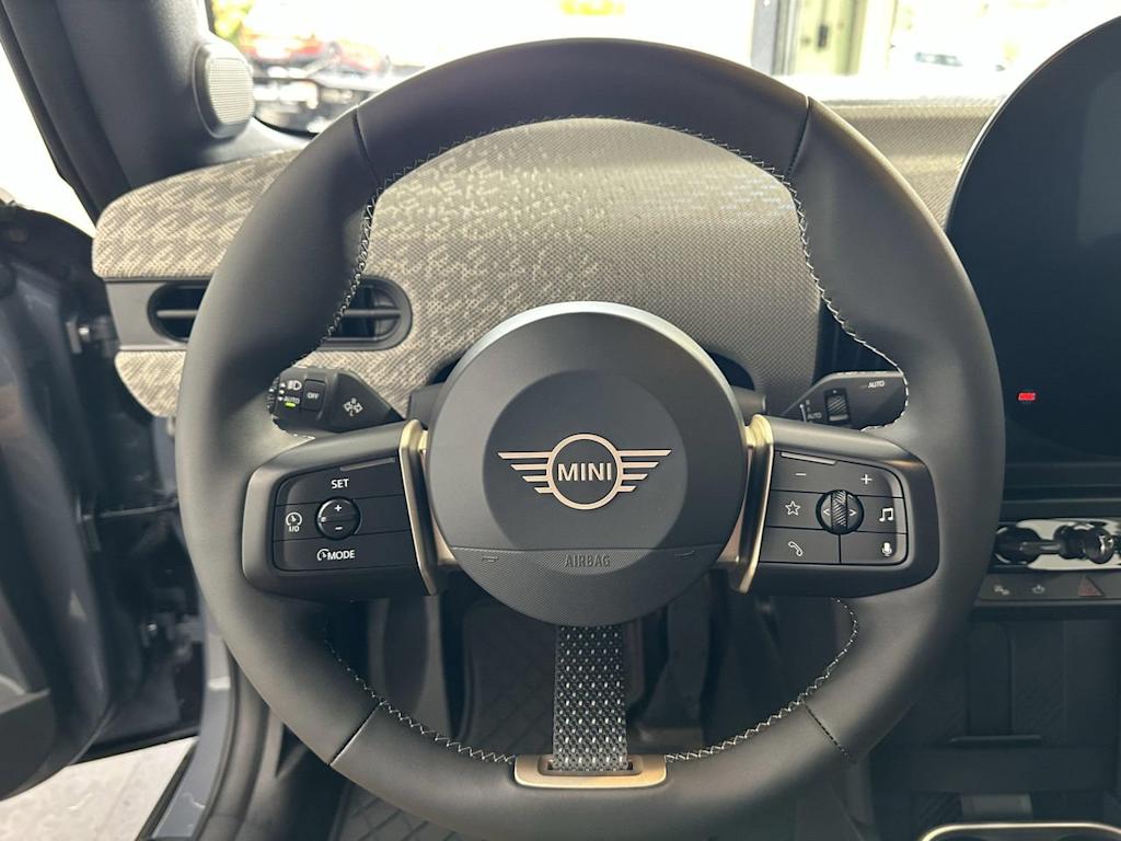 Thumbnail: 2026 MINI Cooper - 9