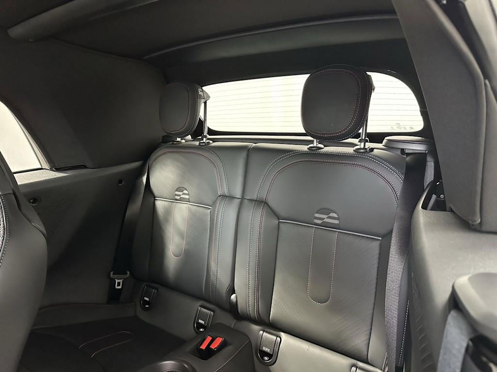 Thumbnail: 2026 MINI Cooper - 11