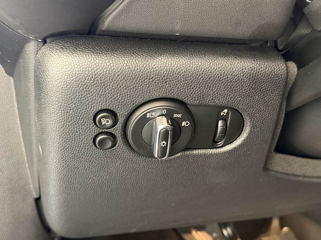 Thumbnail: 2024 MINI Cooper - 20