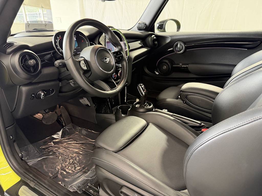 Thumbnail: 2022 MINI Cooper - 2