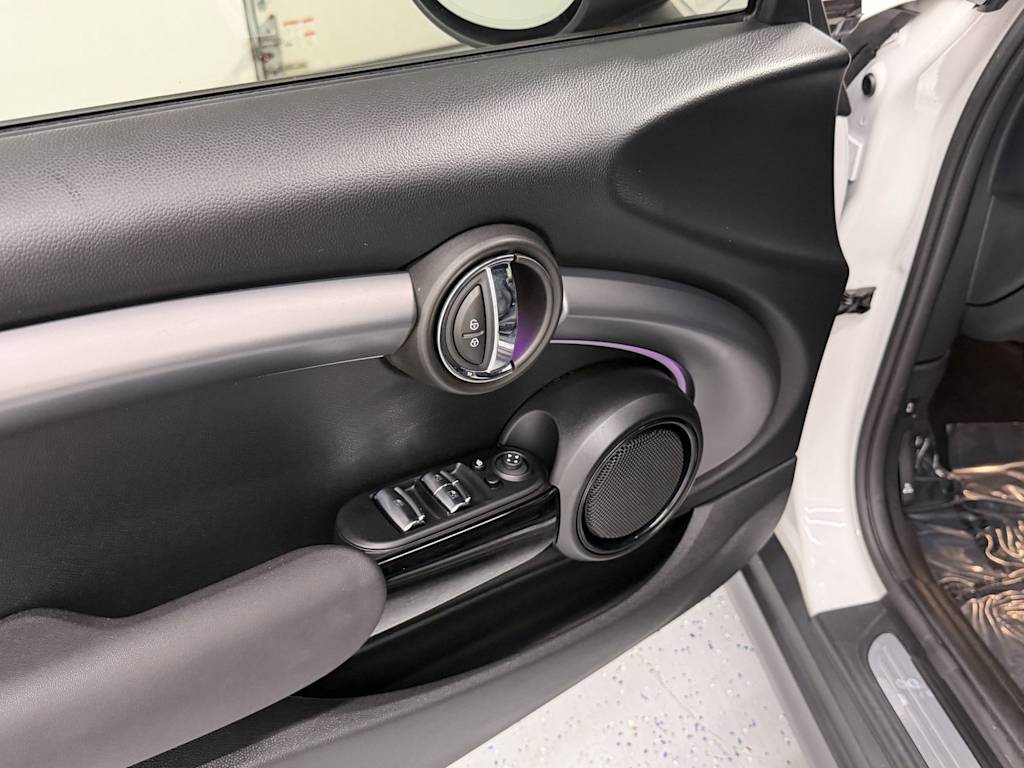 Thumbnail: 2024 MINI Cooper - 17