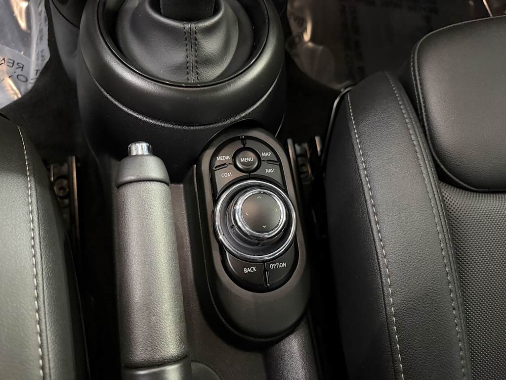 Thumbnail: 2024 MINI Cooper - 23