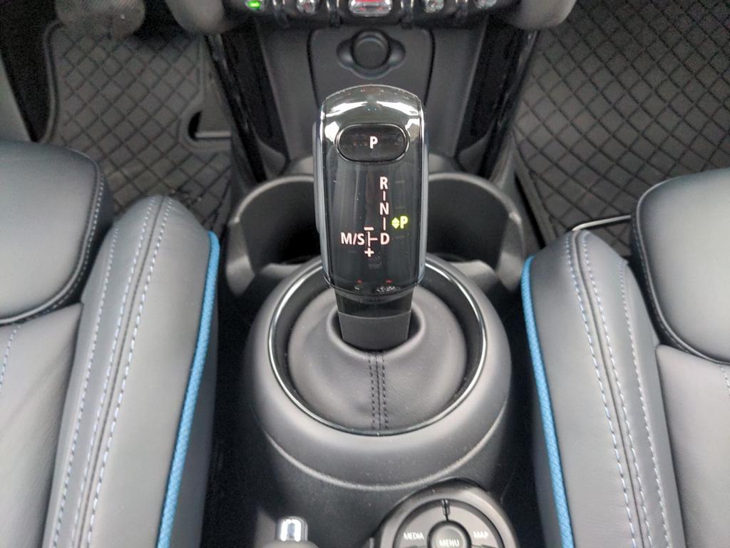 Thumbnail: 2023 MINI Cooper - 16