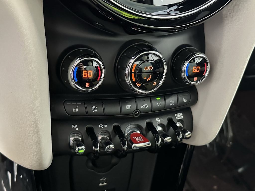 Thumbnail: 2022 MINI Cooper - 22