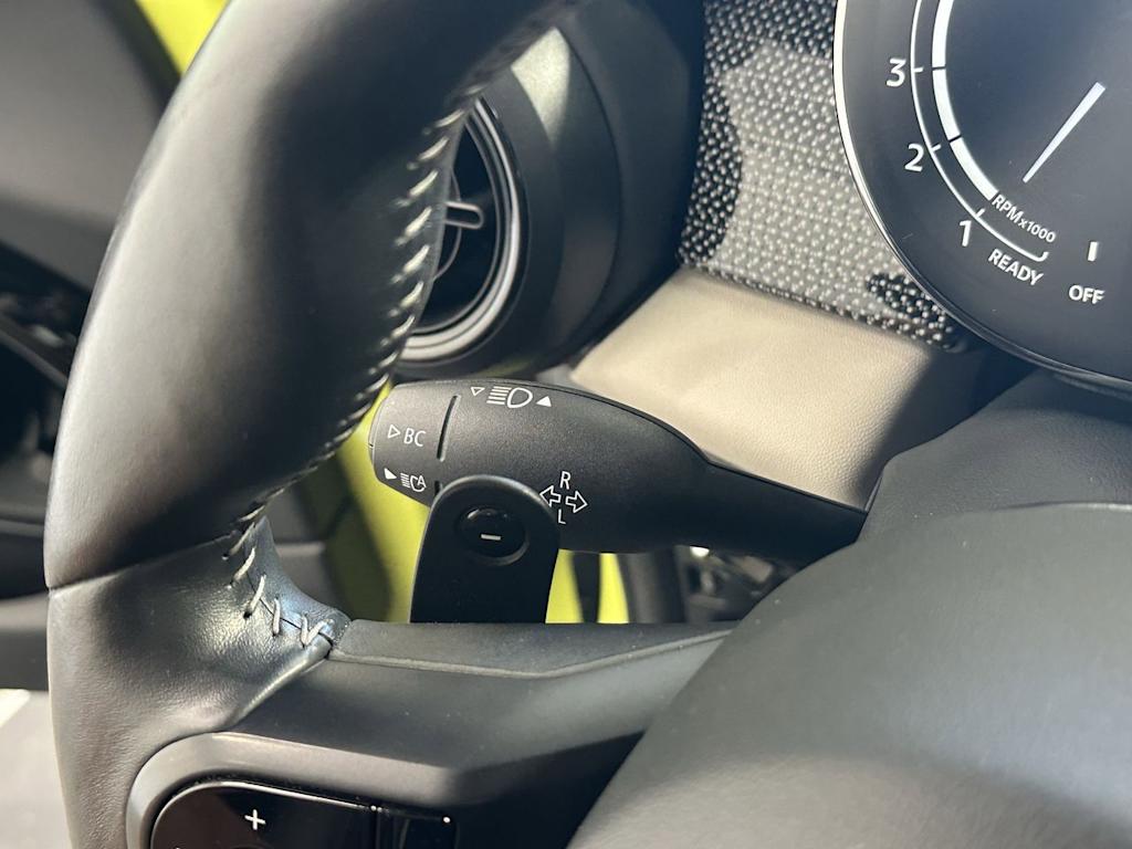 Thumbnail: 2022 MINI Cooper - 21