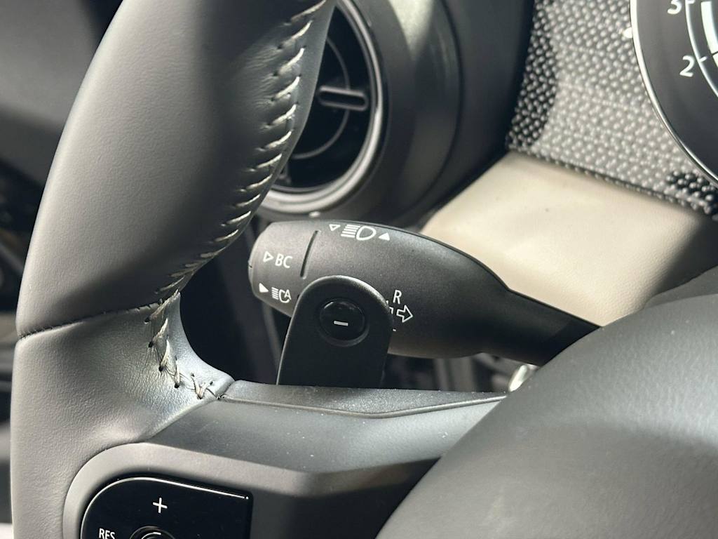 Thumbnail: 2023 MINI Cooper - 21