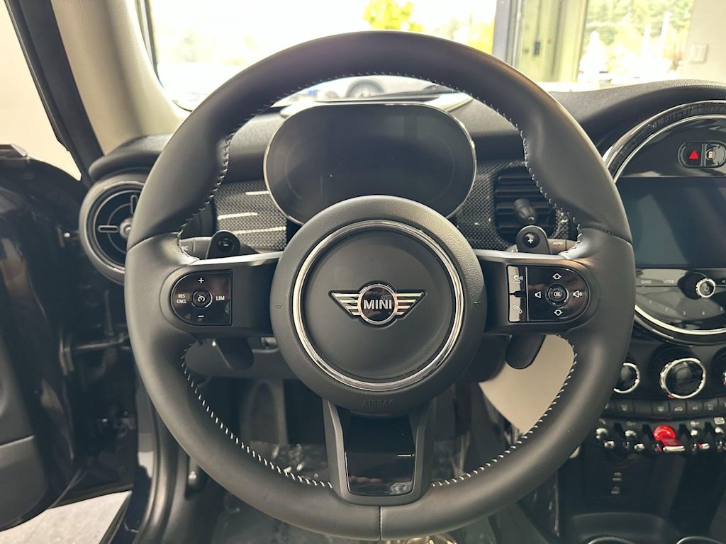 Thumbnail: 2023 MINI Cooper - 9