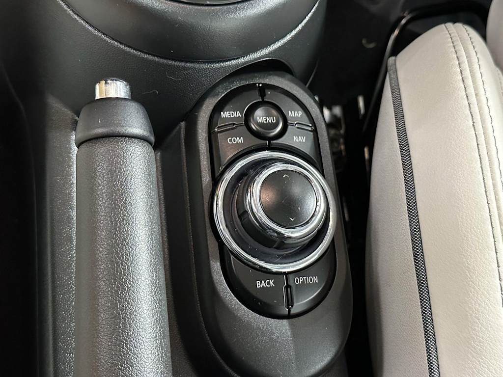 Thumbnail: 2023 MINI Cooper - 12