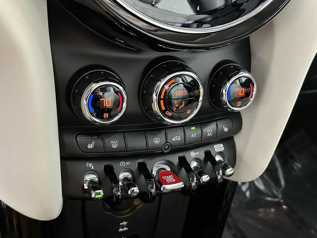 Thumbnail: 2023 MINI Cooper - 24