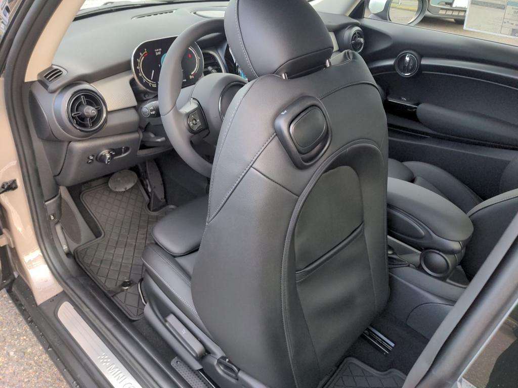 Thumbnail: 2023 MINI Cooper Hardtop - 13