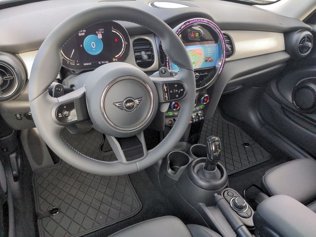 Thumbnail: 2023 MINI Cooper Hardtop - 3